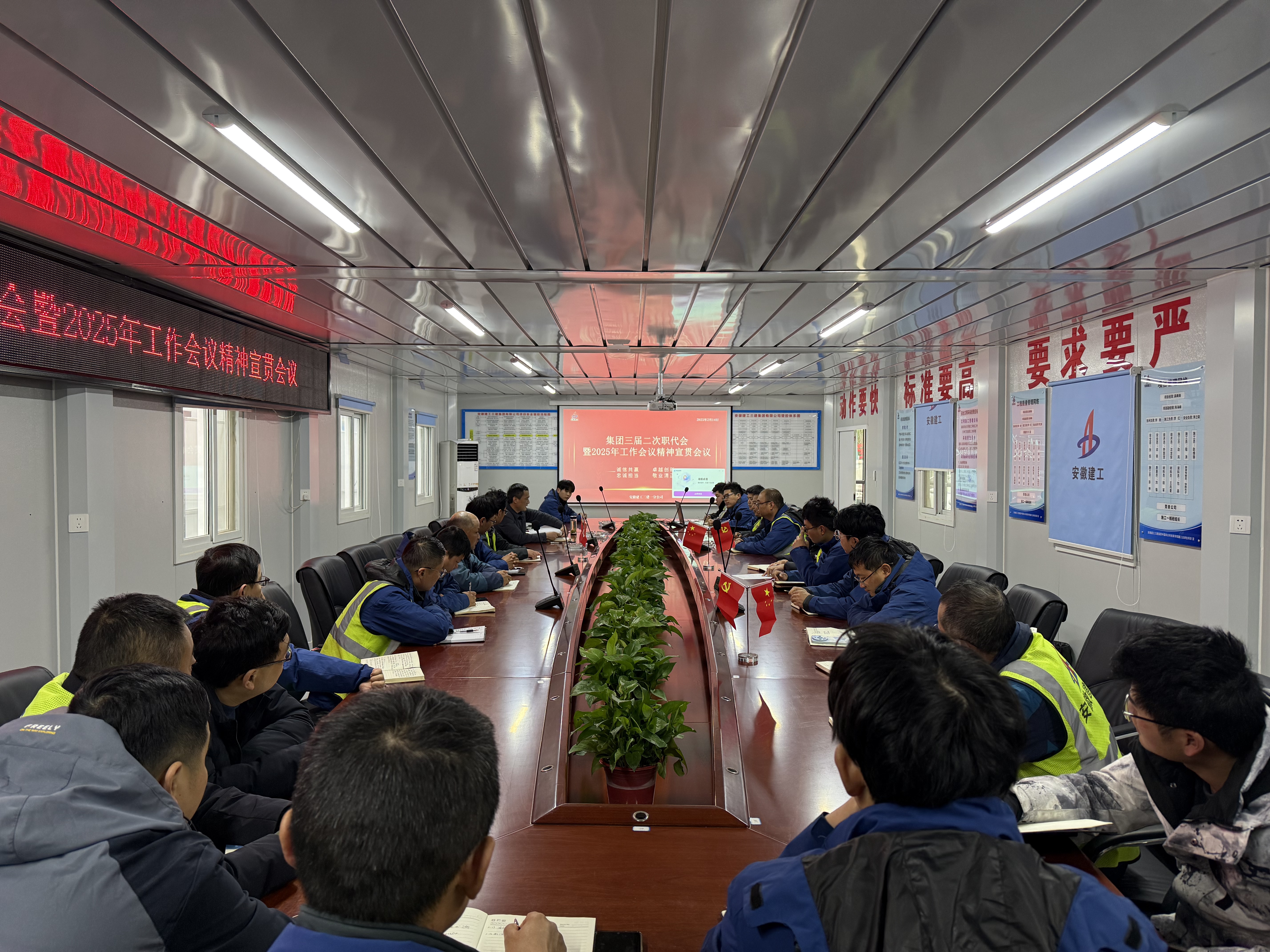 da8e8ddb5e05e894287687590fdedc8a.jpg da8e8ddb5e05e894287687590fdedc8a.jpg